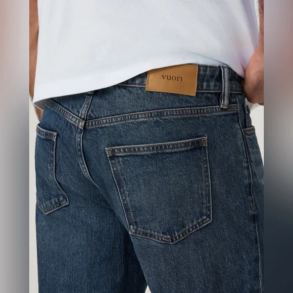 NWT Vuori Vintage Jean Classic Fit 30 in Medium Wash Denim